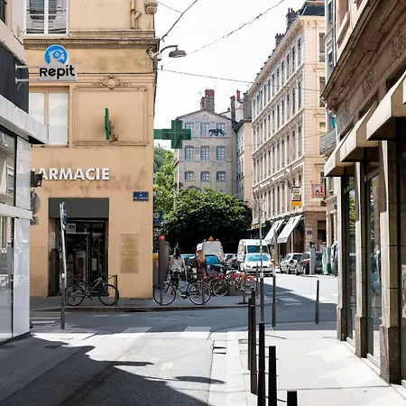 Trendy Flat-lyon Centre-hotel De ליון